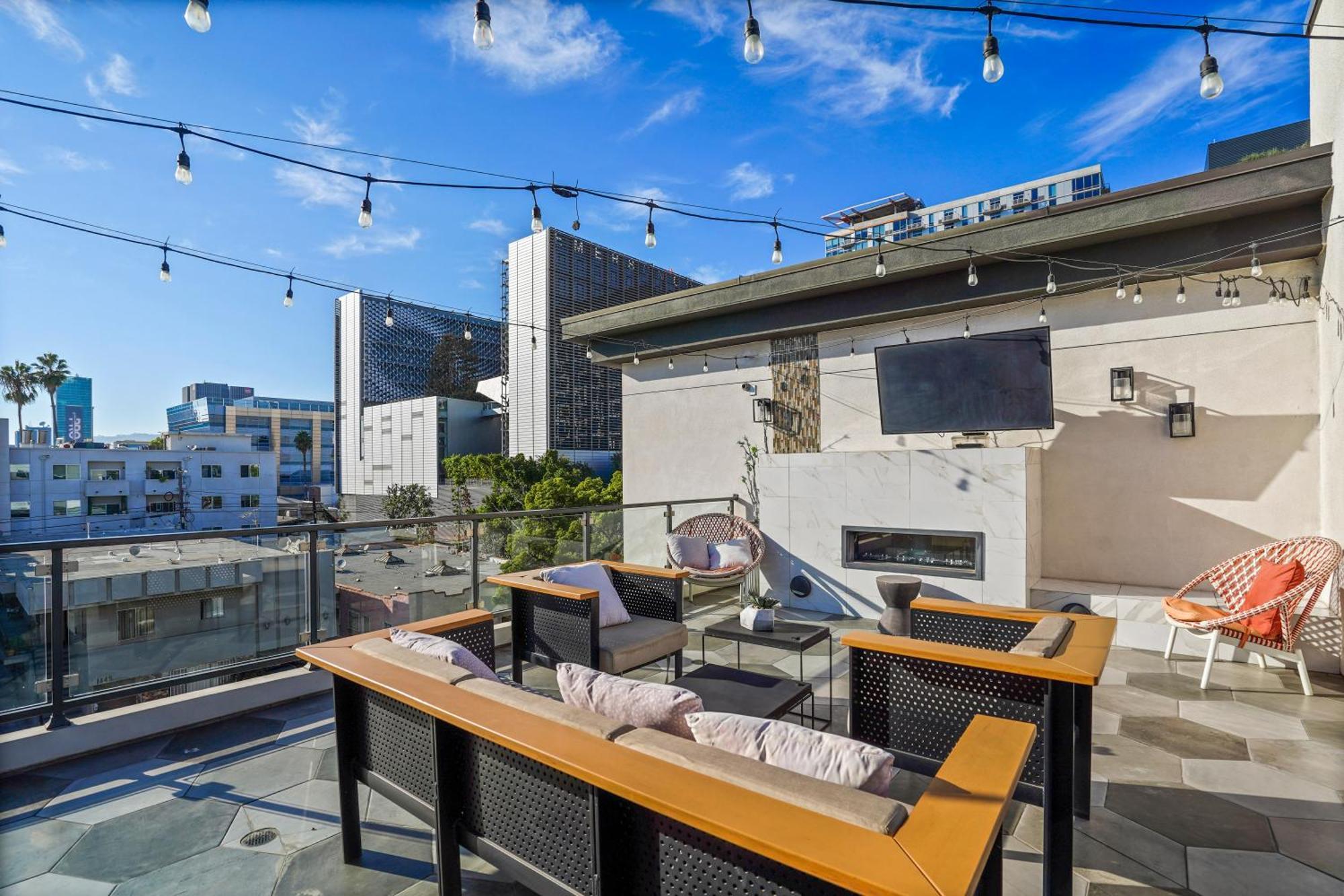 House Of Lv Bed & Breakfast Los Angeles Exterior photo